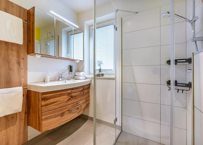 Well-home Velden וולדן אם וורתרסי